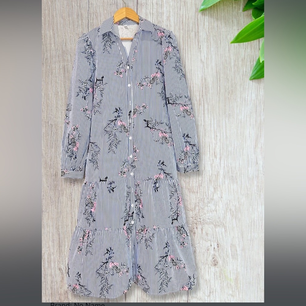 SHEIN Striped Floral Long Sleeve Dress CUTE DRESS was just too small for me.